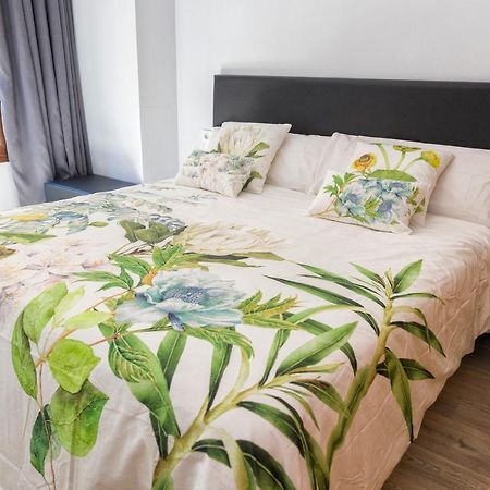 מאלגה Apartamentos Onnight מראה חיצוני תמונה